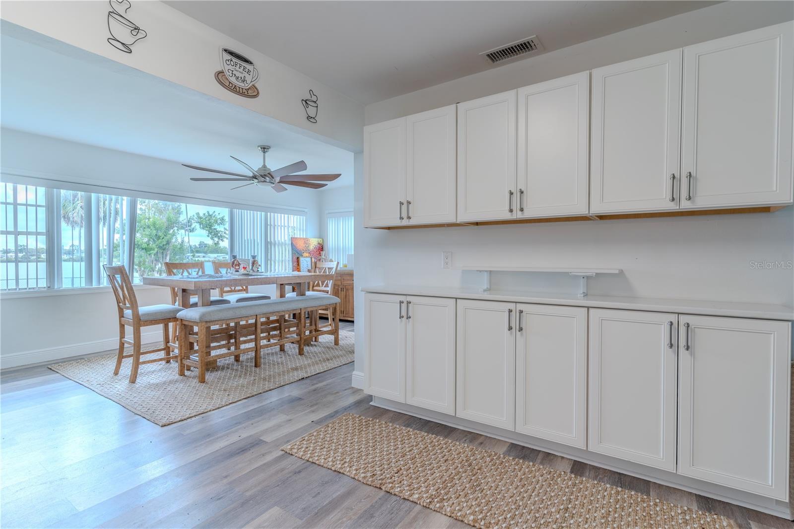 2353 N CRYSTAL LAKE DR, LAKELAND, FL, 33801