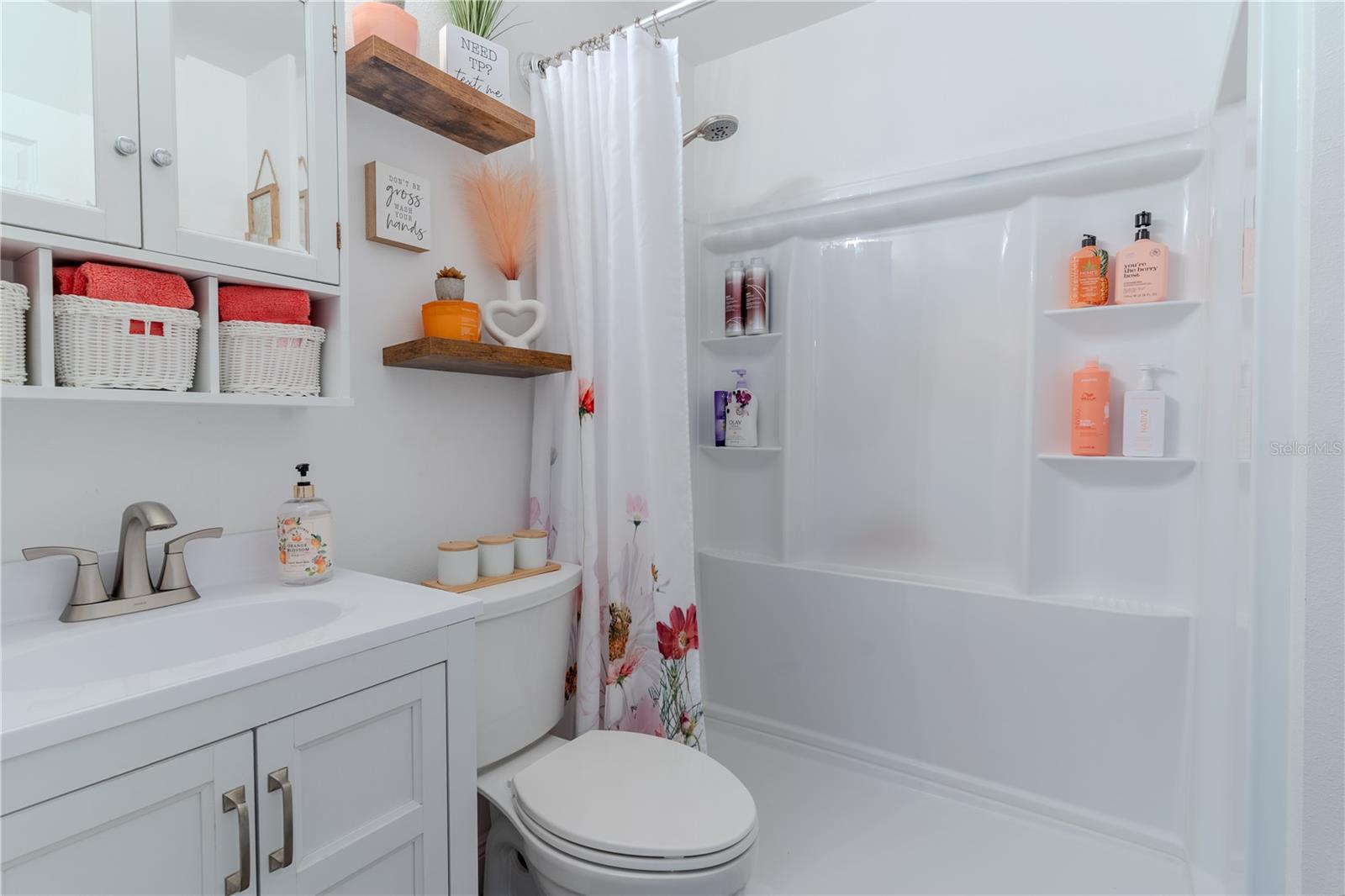 2353 N CRYSTAL LAKE DR, LAKELAND, FL, 33801