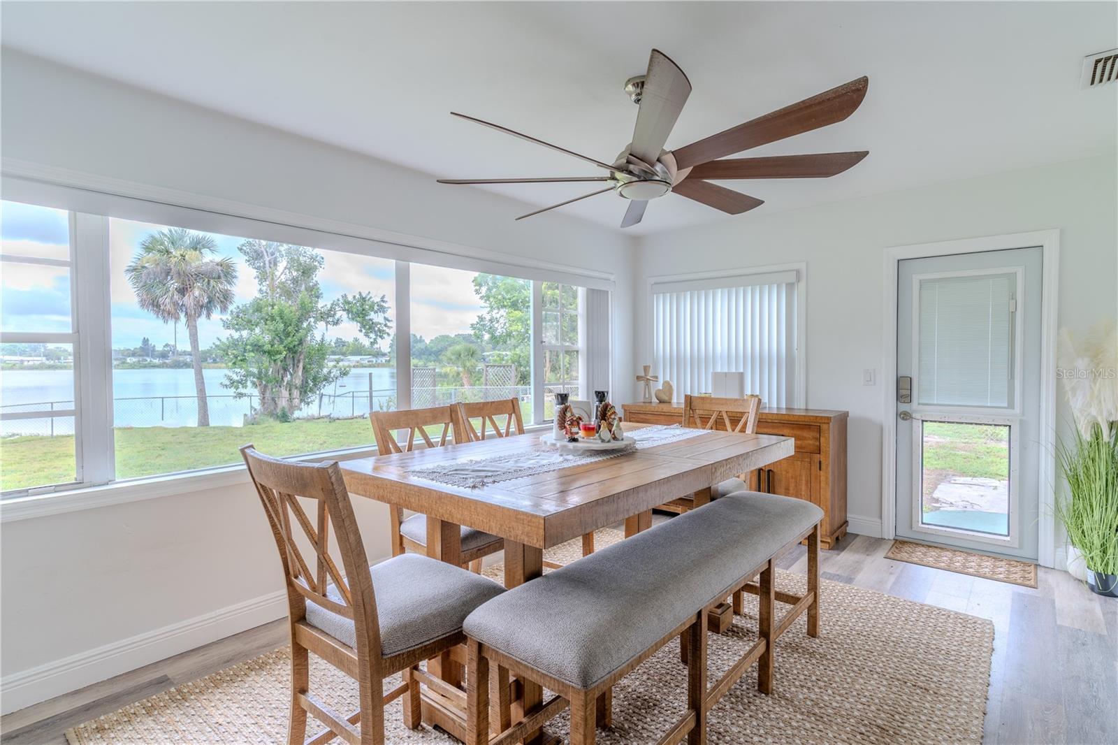 2353 N CRYSTAL LAKE DR, LAKELAND, FL, 33801