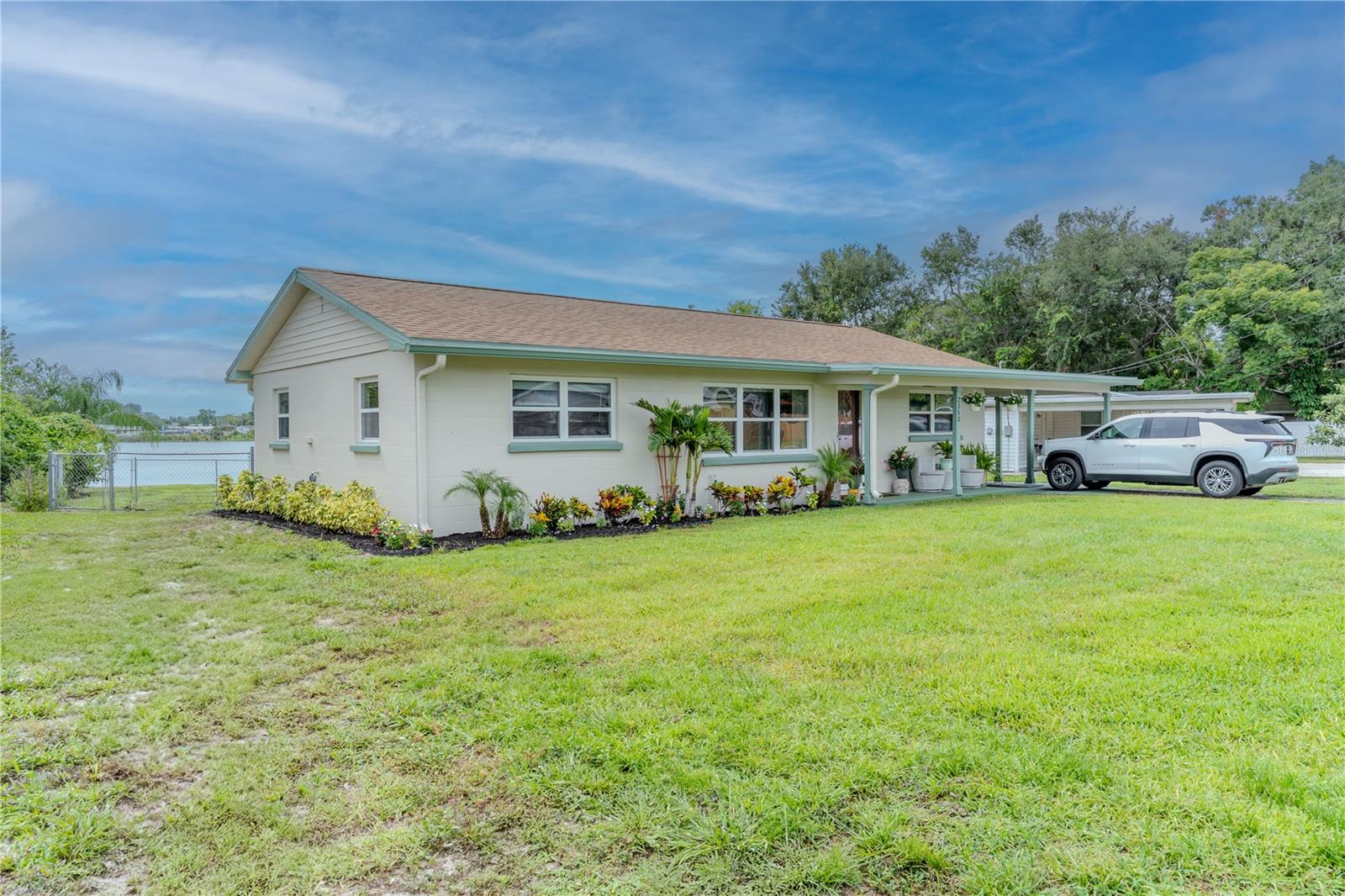 2353 N CRYSTAL LAKE DR, LAKELAND, FL, 33801