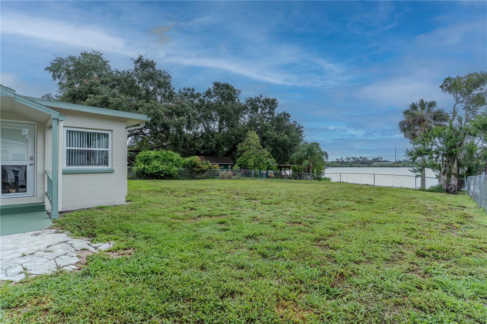 2353 N CRYSTAL LAKE DR, LAKELAND, FL, 33801