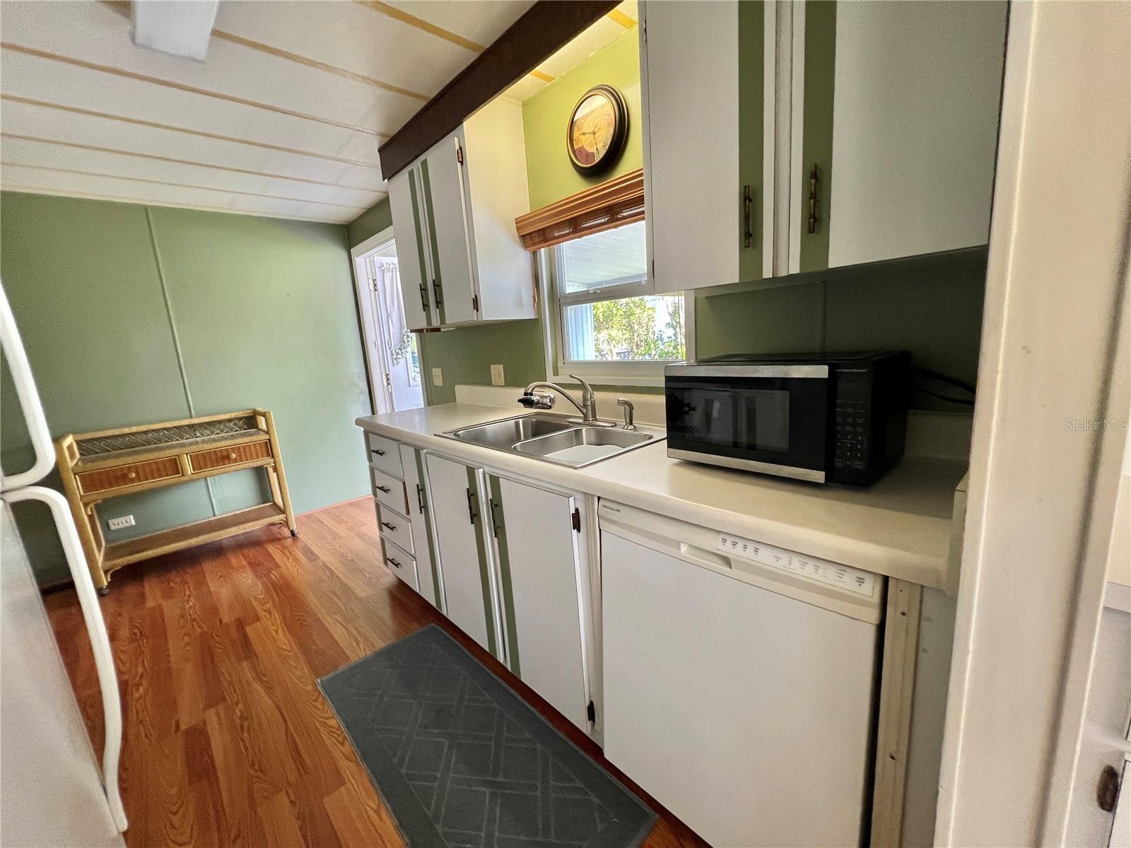 G5100489 Property Photo