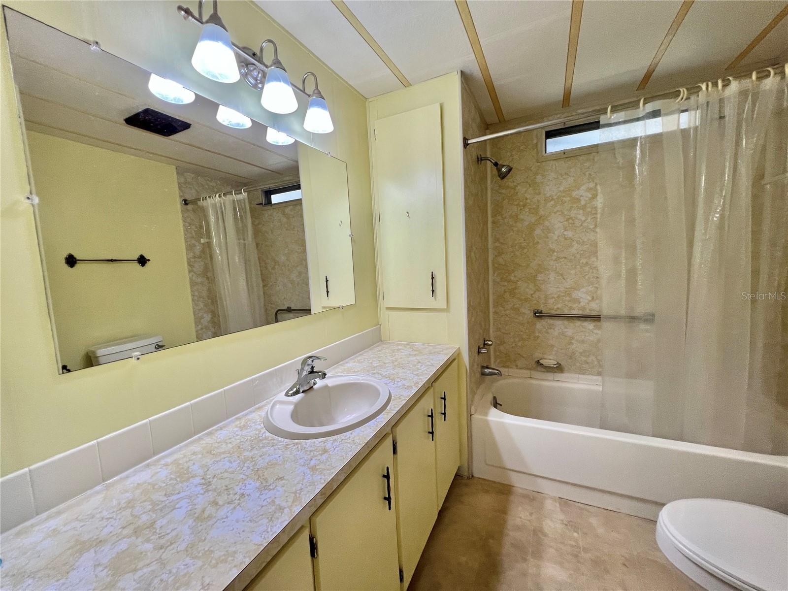 G5100489 Property Photo