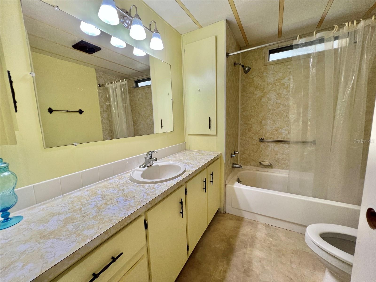 G5100489 Property Photo