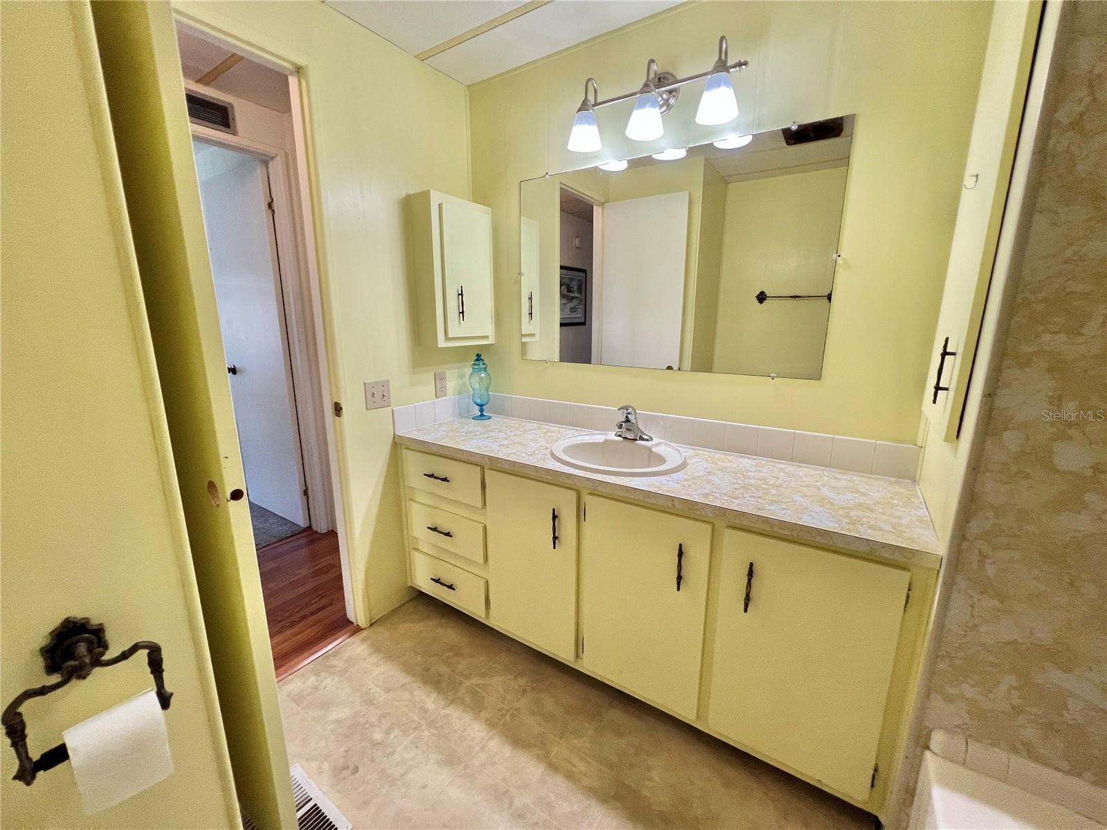 G5100489 Property Photo