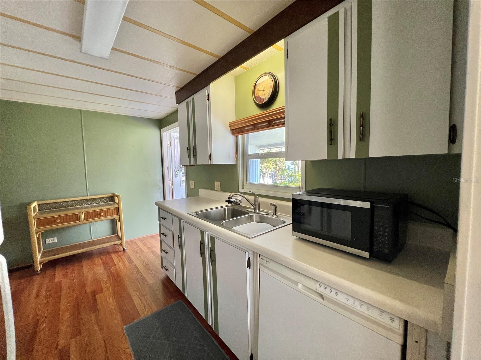 G5100489 Property Photo