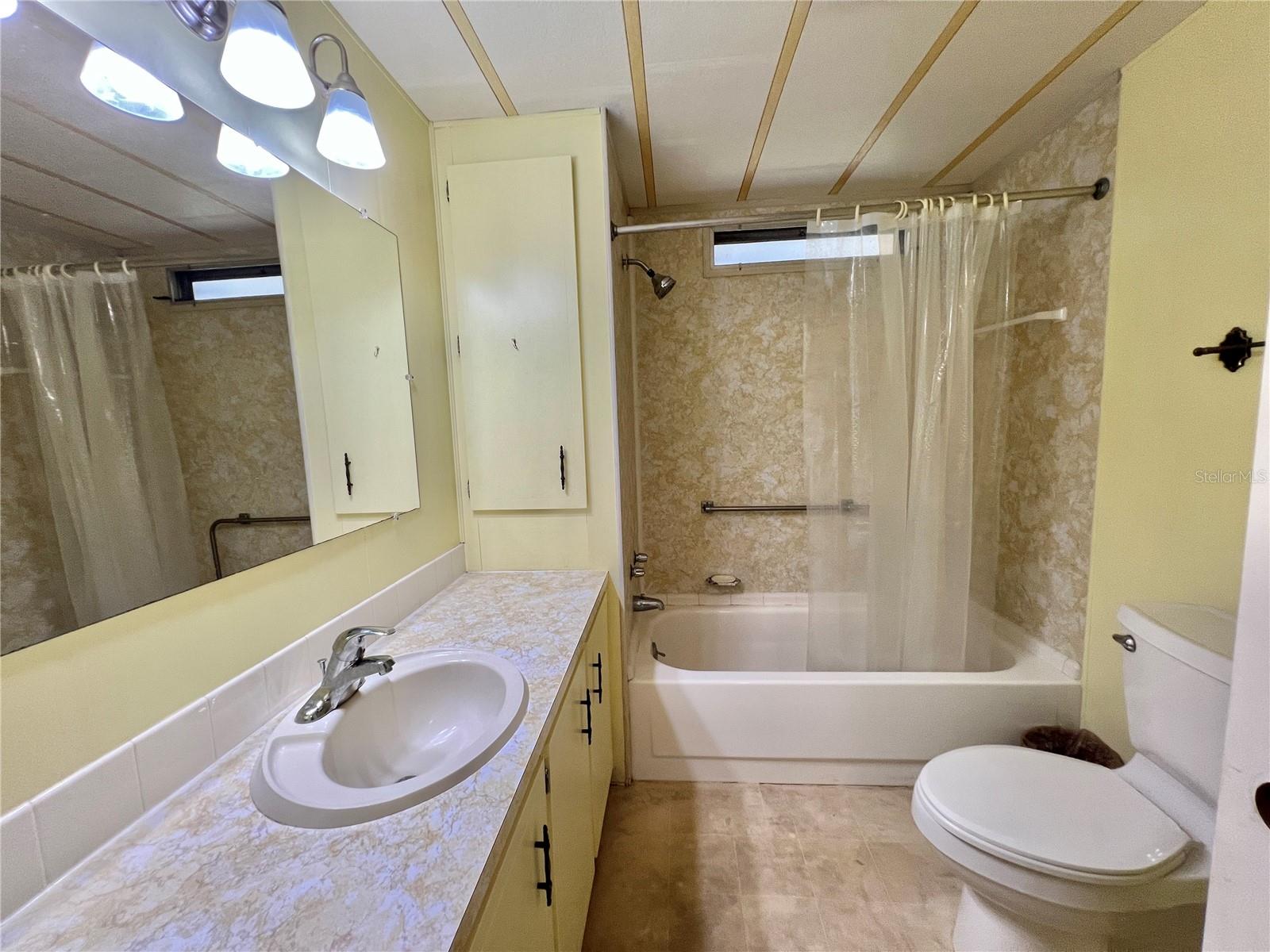 G5100489 Property Photo