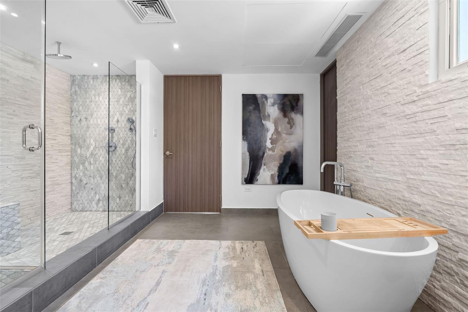 PR9115310 Property Photo