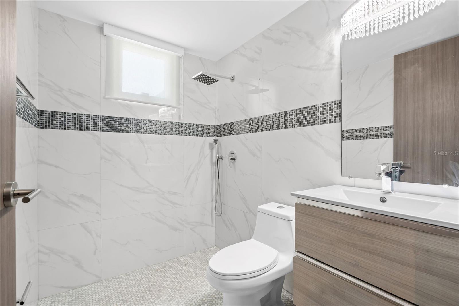 PR9115310 Property Photo