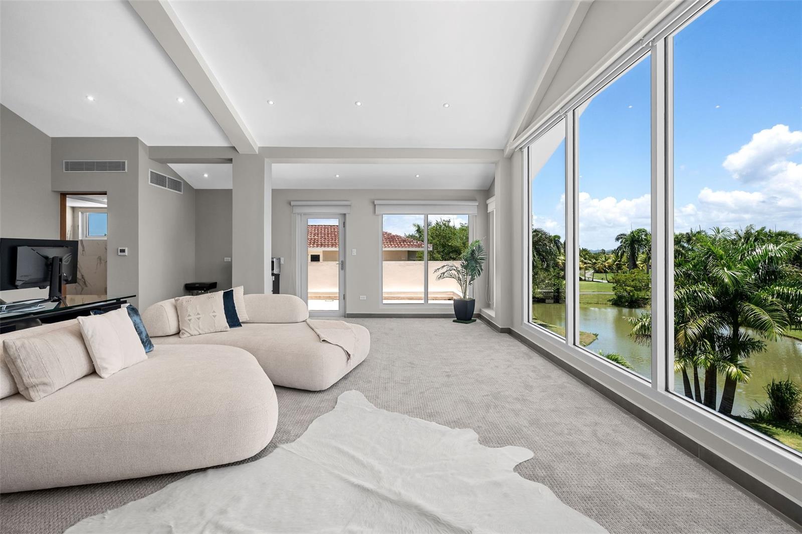 PR9115310 Property Photo