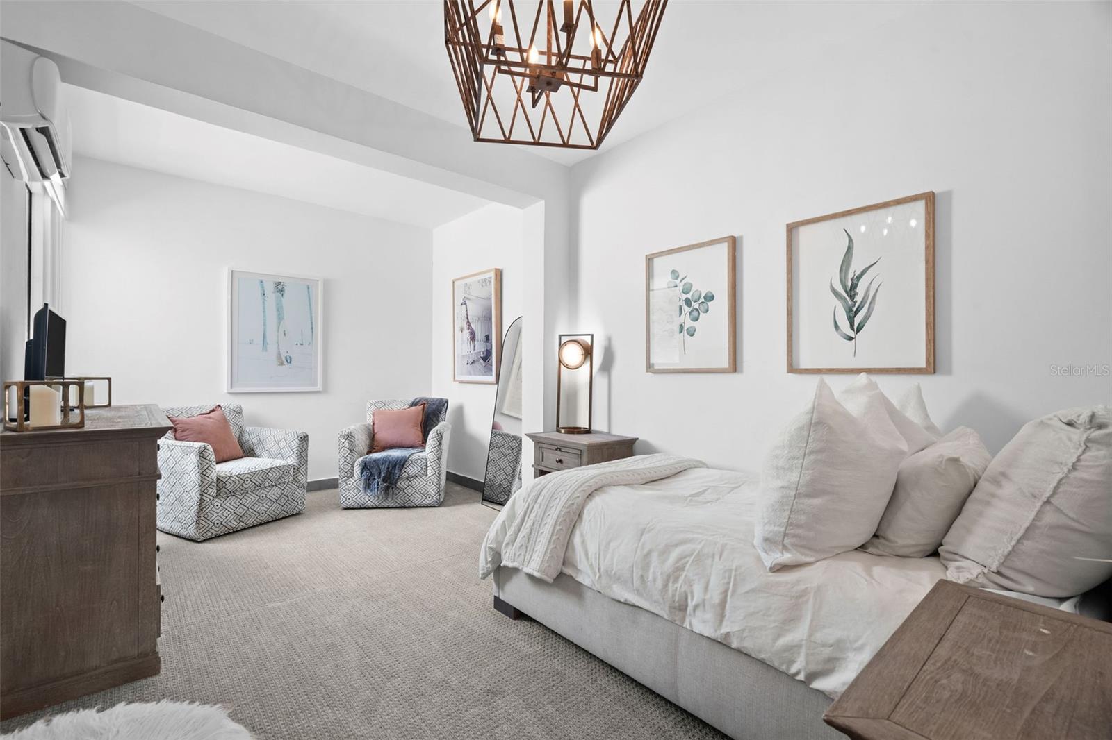 PR9115310 Property Photo