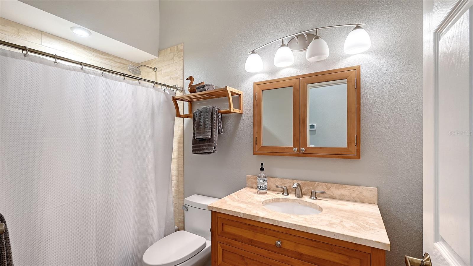 A4661176 Property Photo