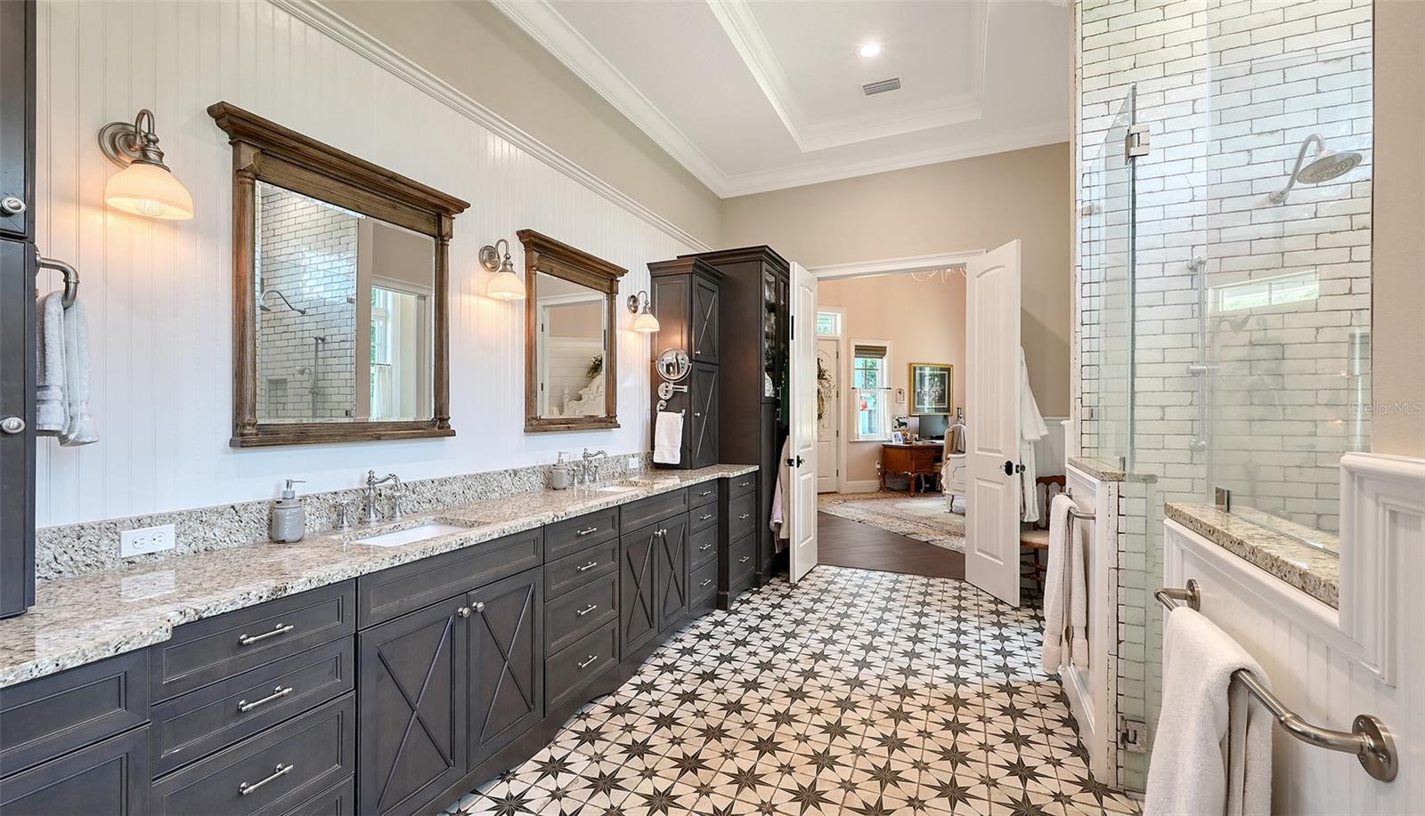 A4661176 Property Photo