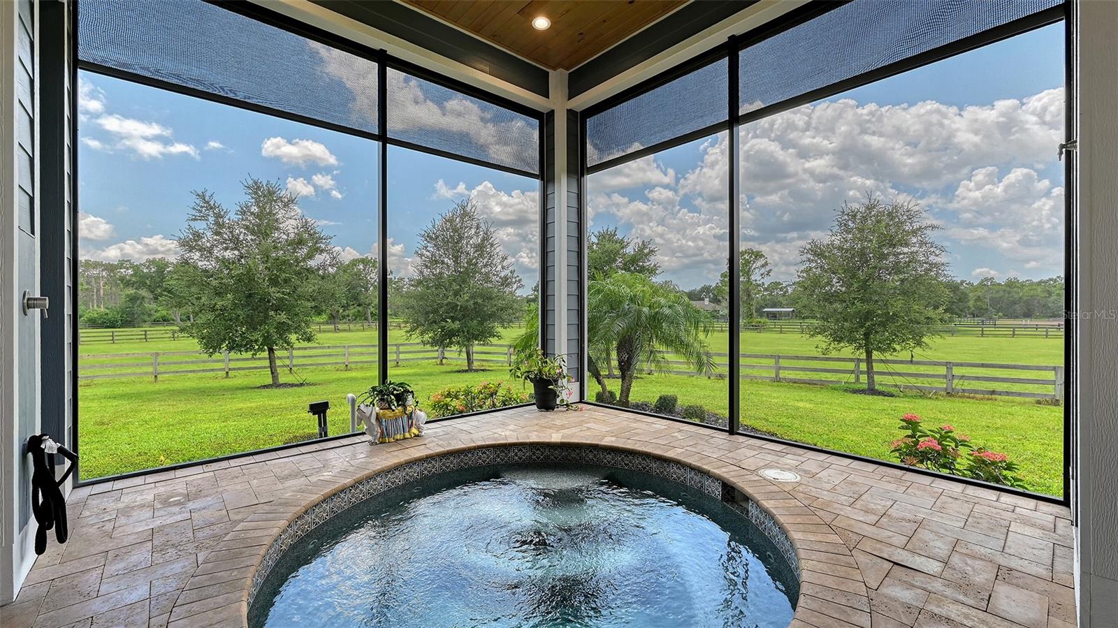 A4661176 Property Photo