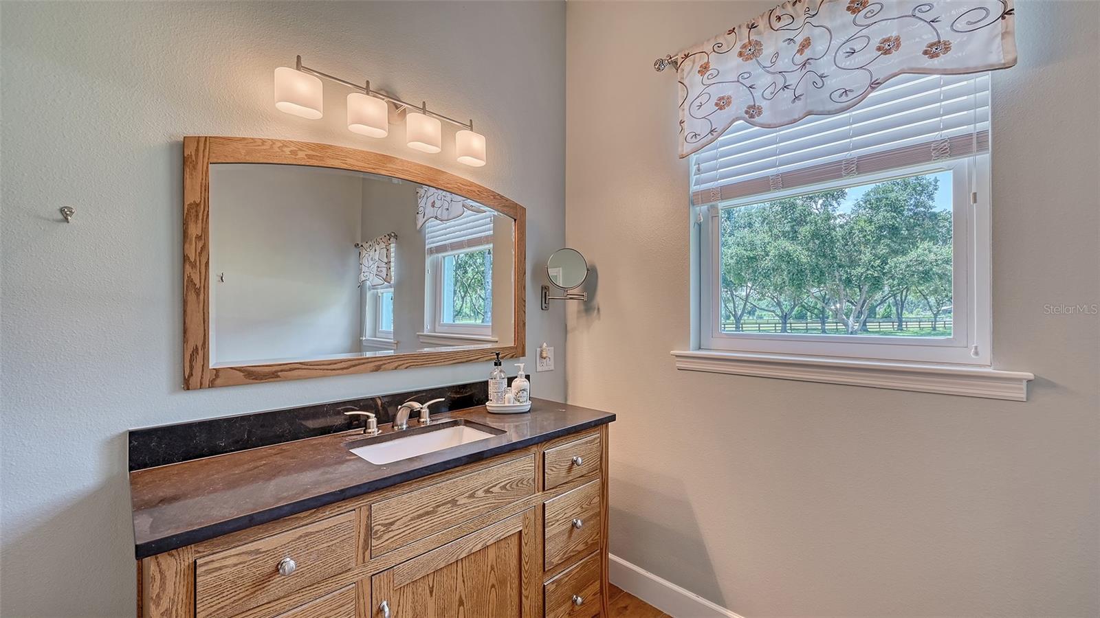 A4661176 Property Photo