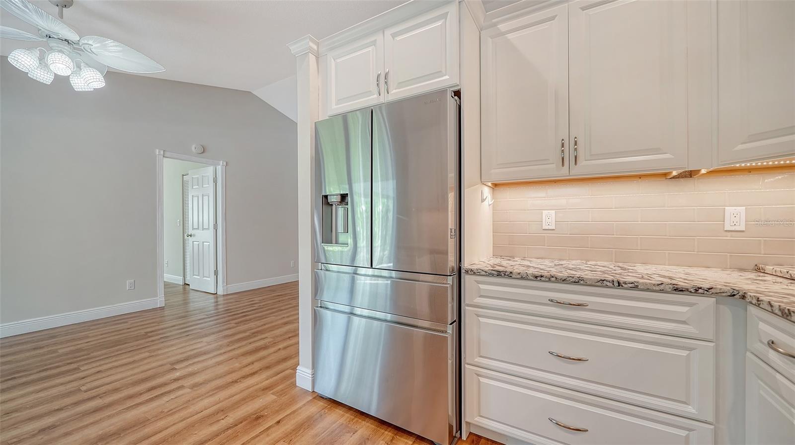 A4661178 Property Photo