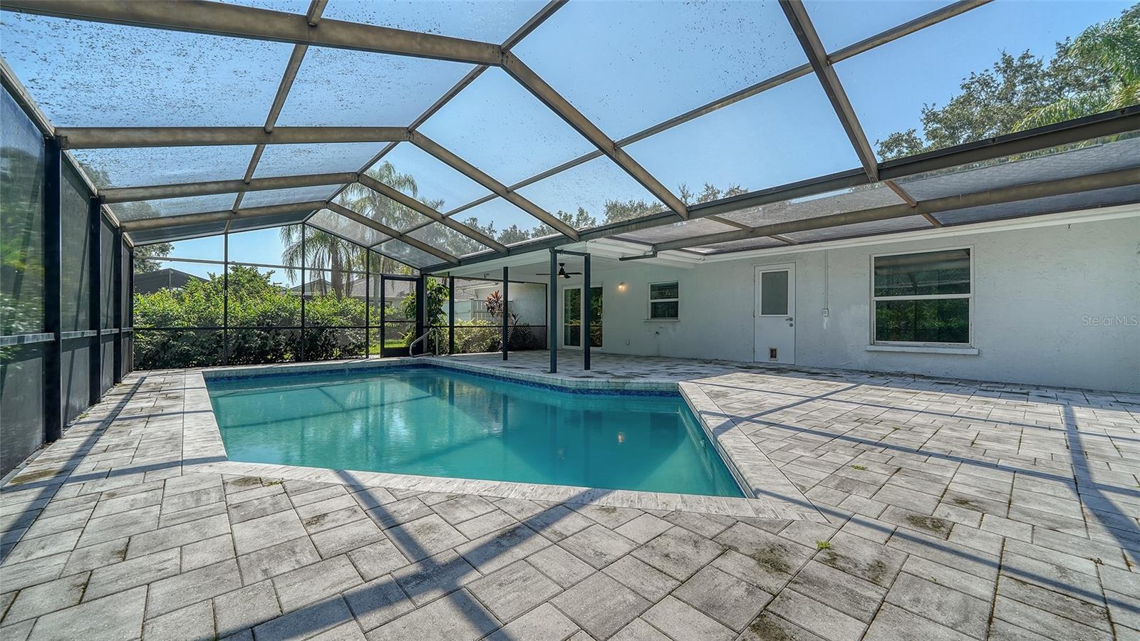 A4661178 Property Photo