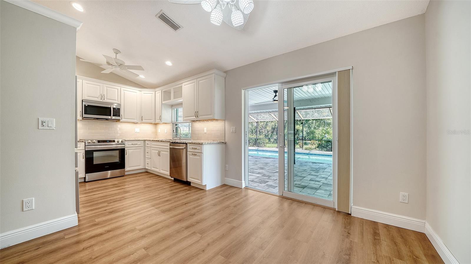 A4661178 Property Photo
