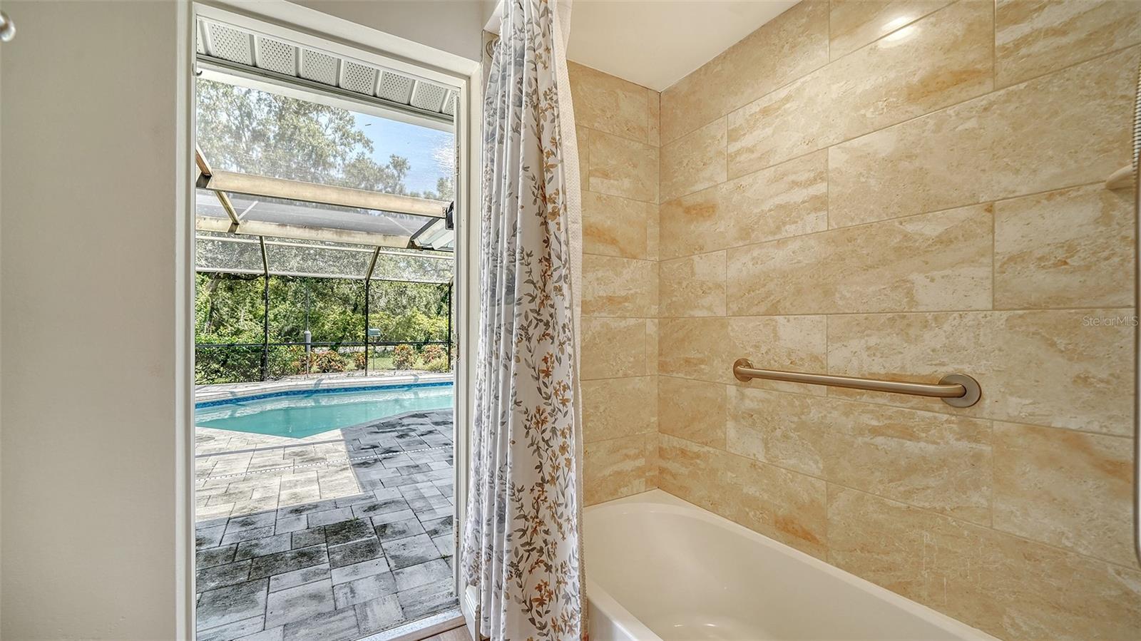 A4661178 Property Photo