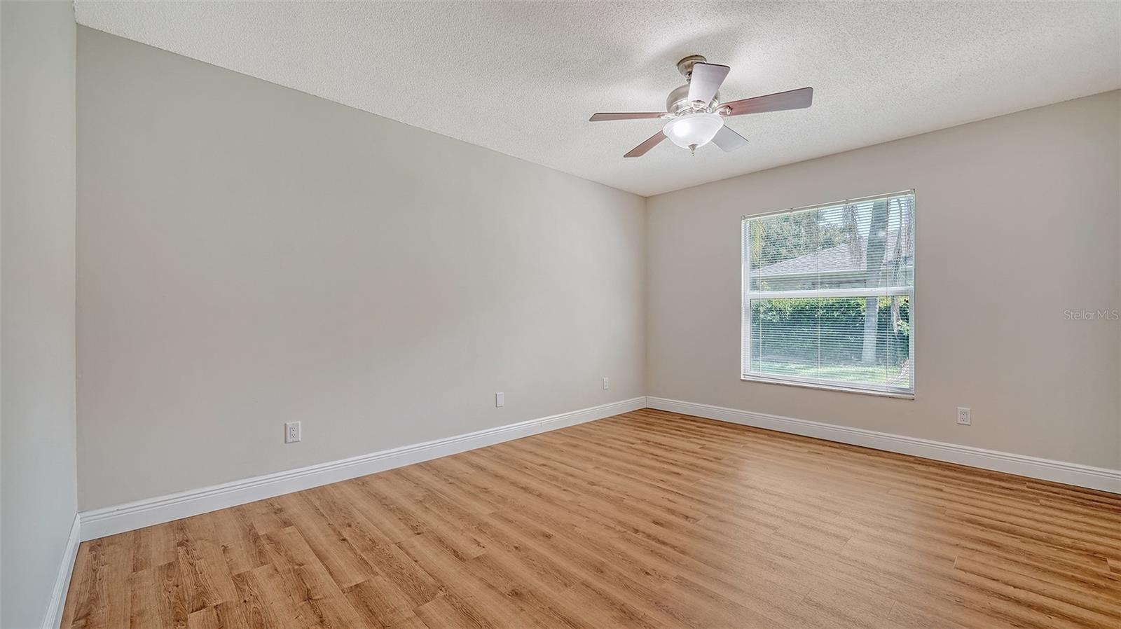 A4661178 Property Photo