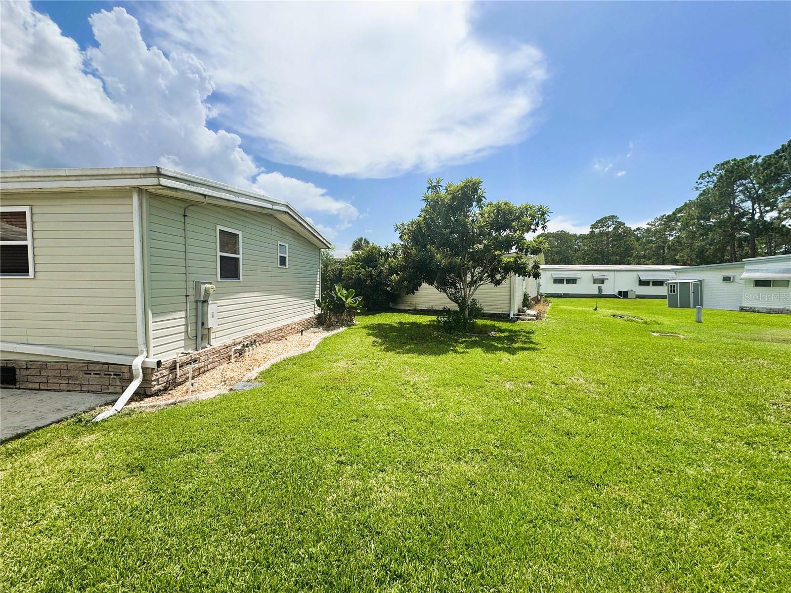 R4909738 Property Photo