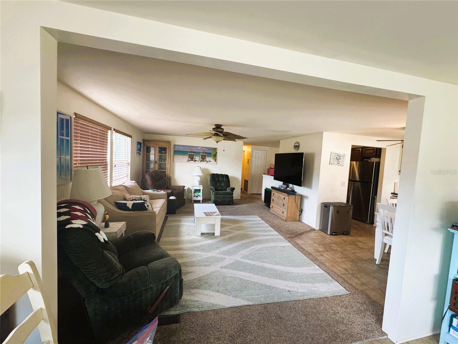 R4909738 Property Photo