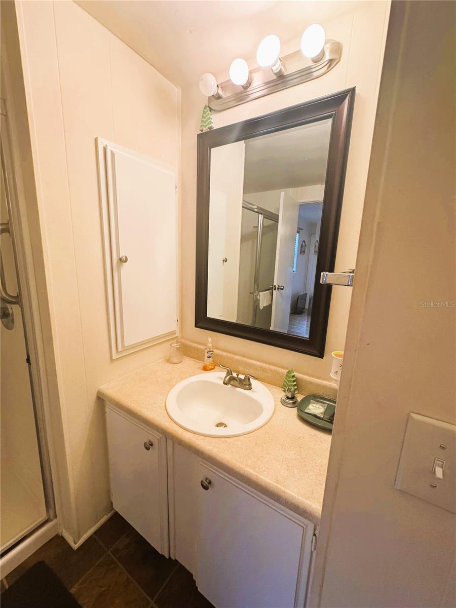 R4909738 Property Photo