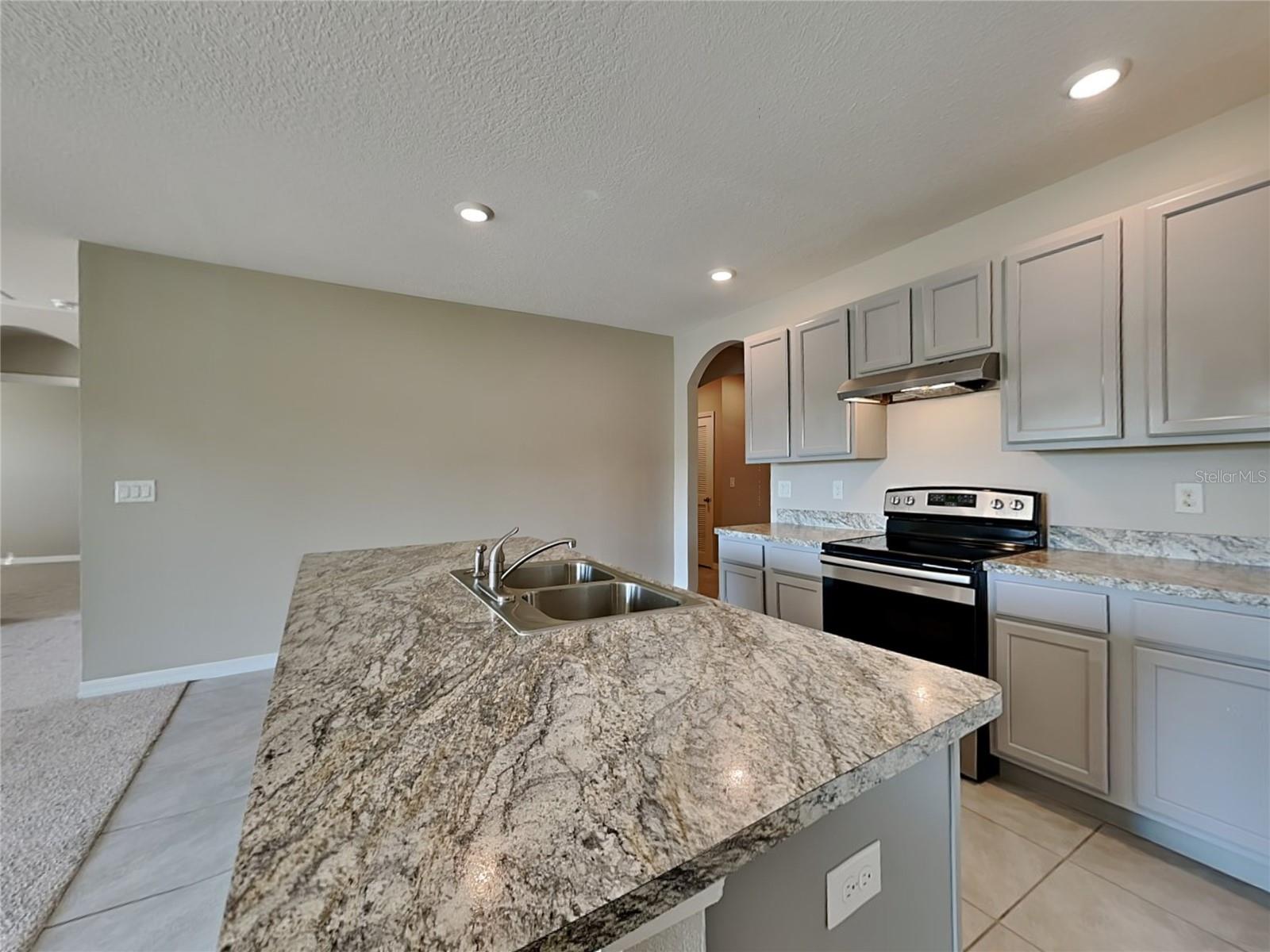 242 MEADOWBROOK BLVD, WINTER HAVEN, FL, 33881