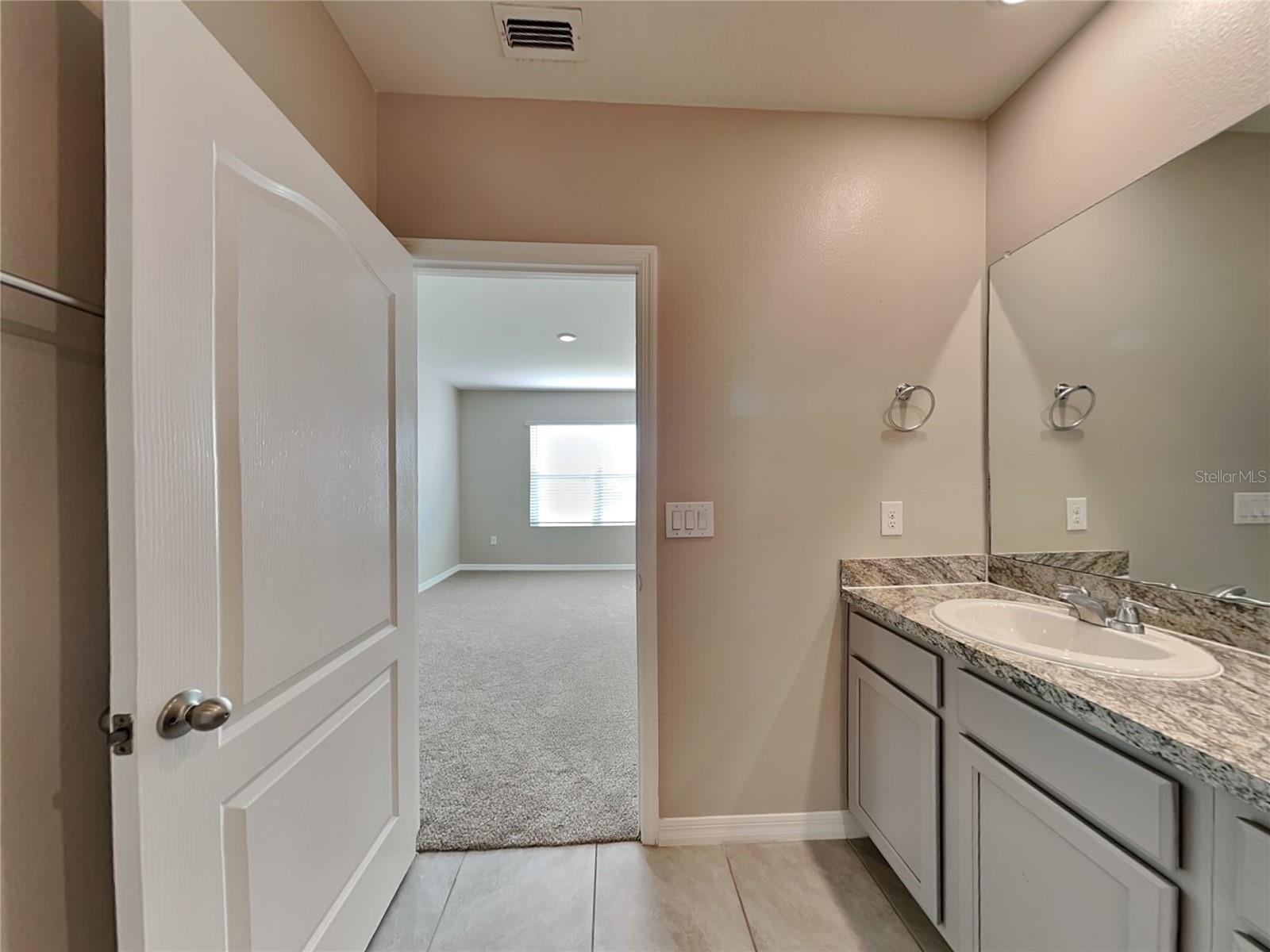 242 MEADOWBROOK BLVD, WINTER HAVEN, FL, 33881