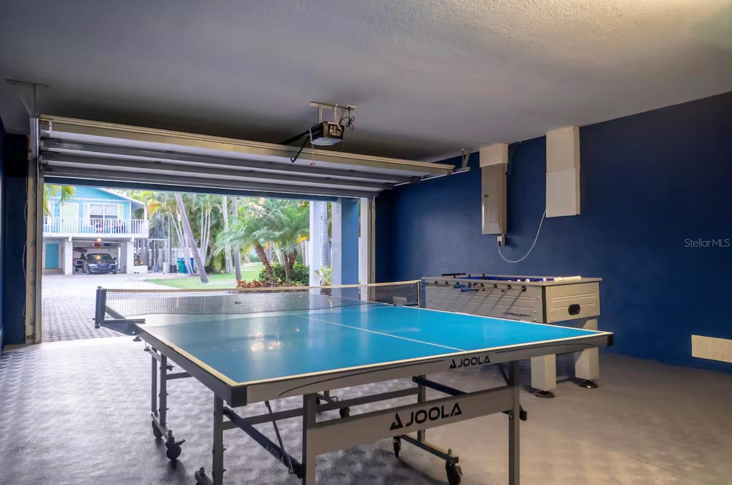 TB8414779 Property Photo