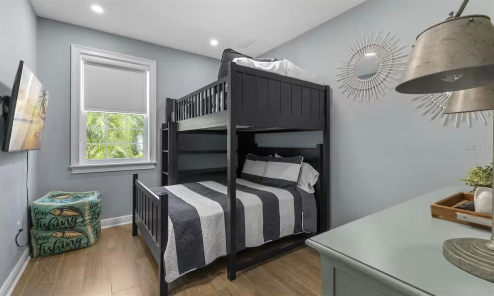 TB8414779 Property Photo