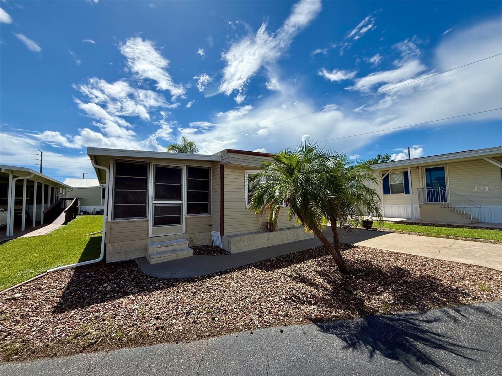 C7513271 Property Photo