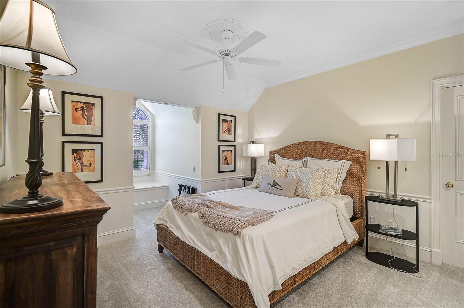 A4661218 Property Photo