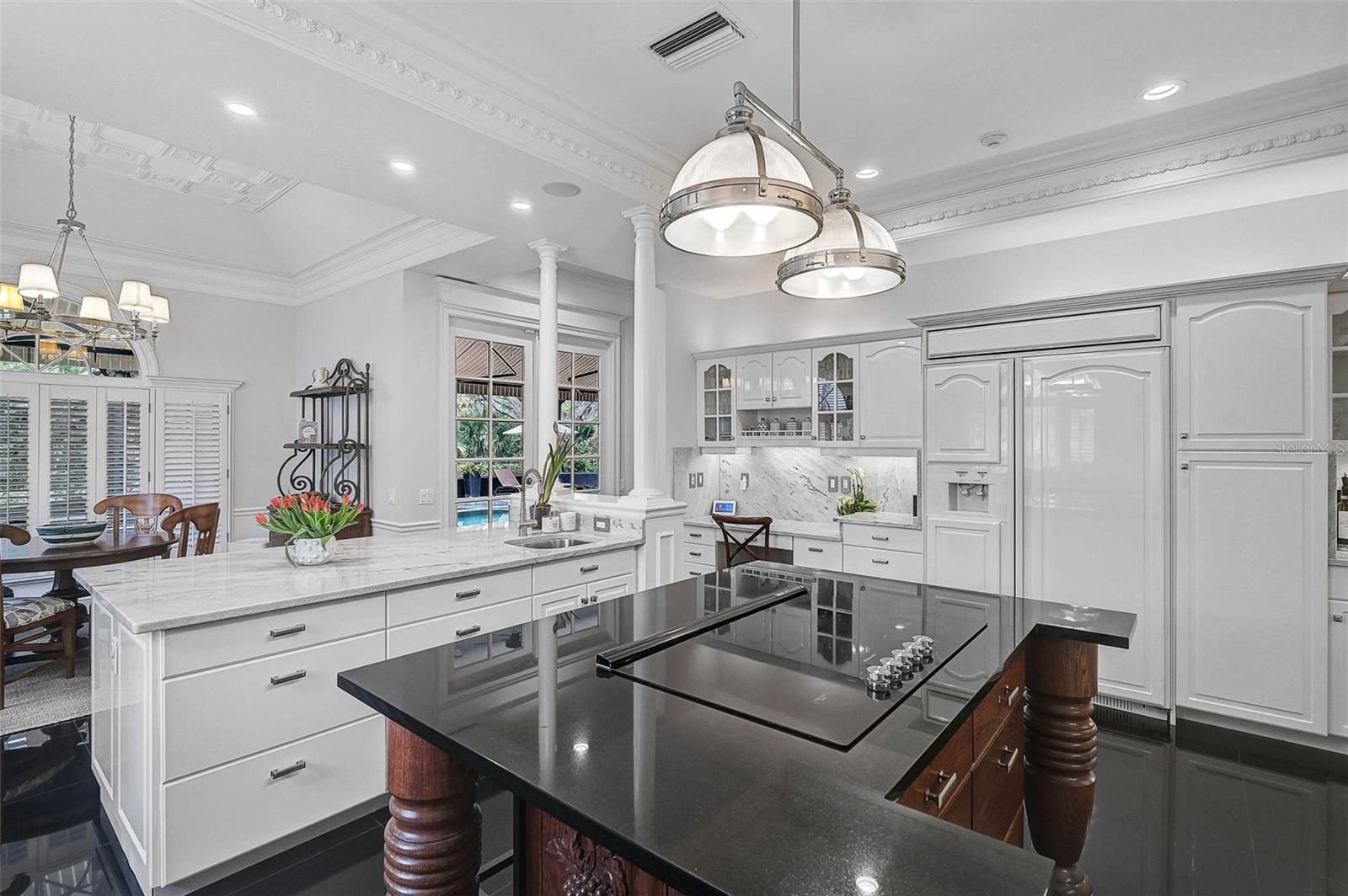 A4661218 Property Photo