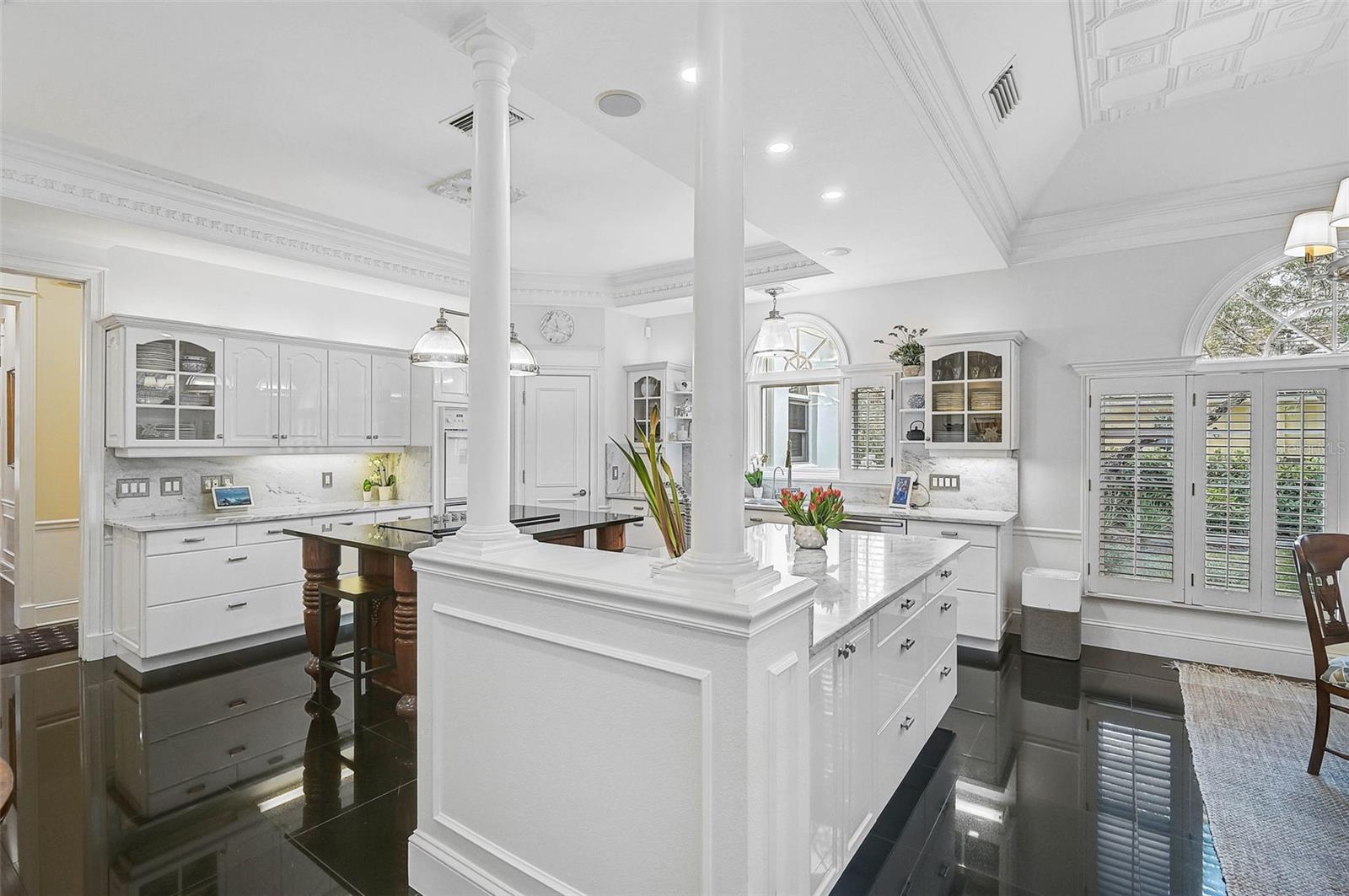 A4661218 Property Photo