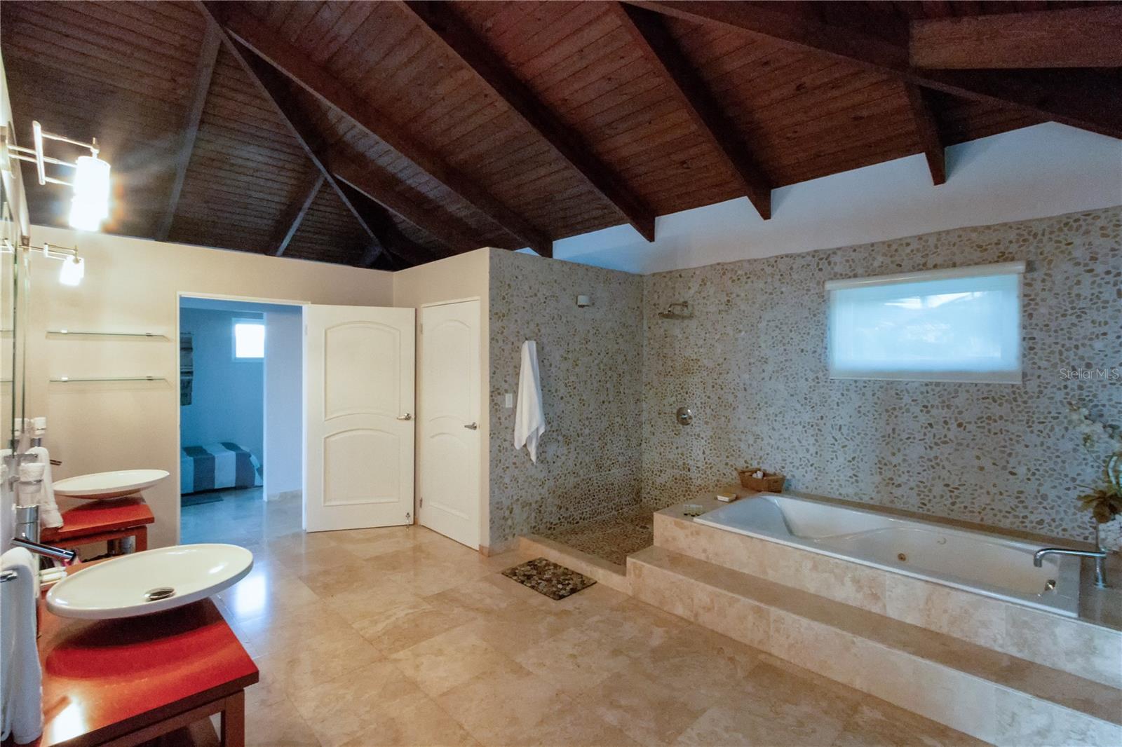 PR9115331 Property Photo