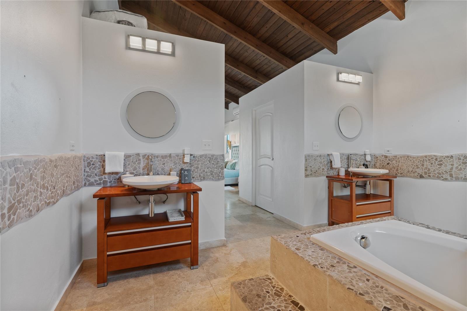 PR9115331 Property Photo