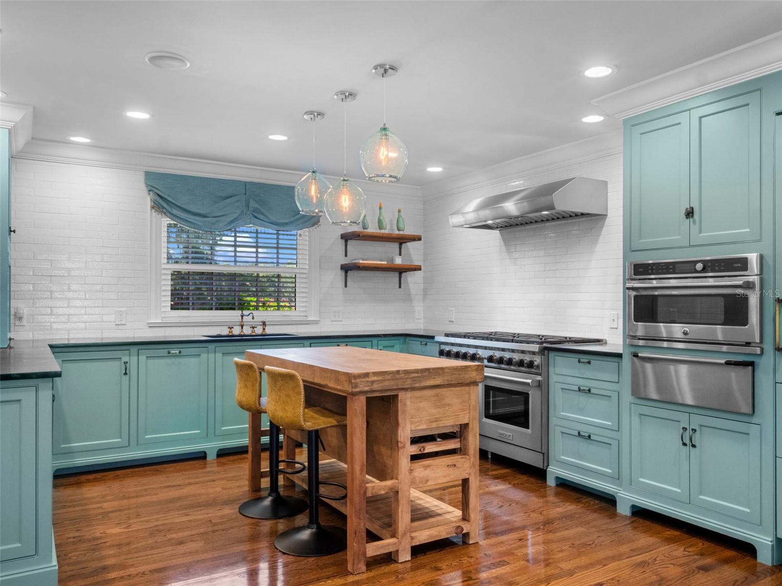 O6333890 Property Photo