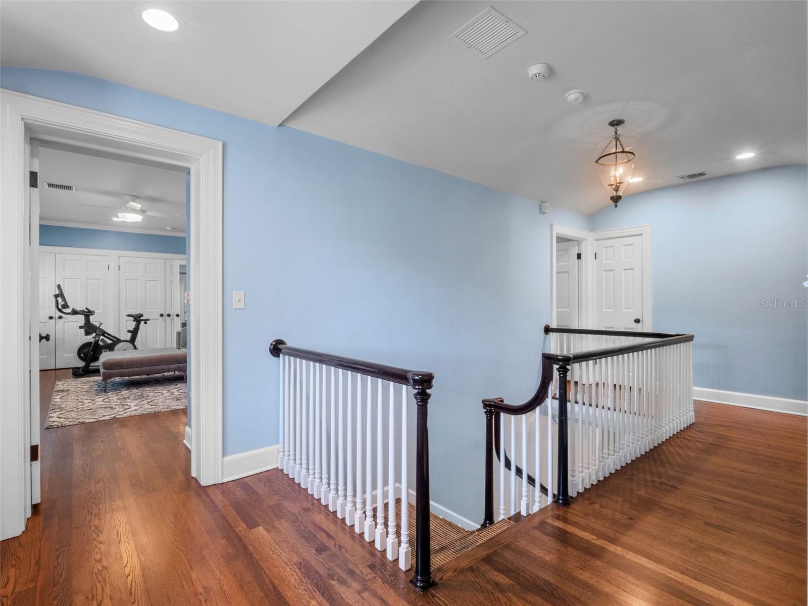 O6333890 Property Photo