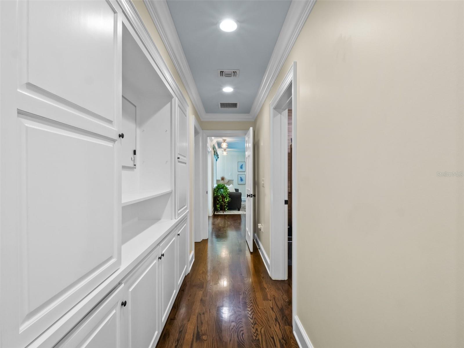 O6333890 Property Photo