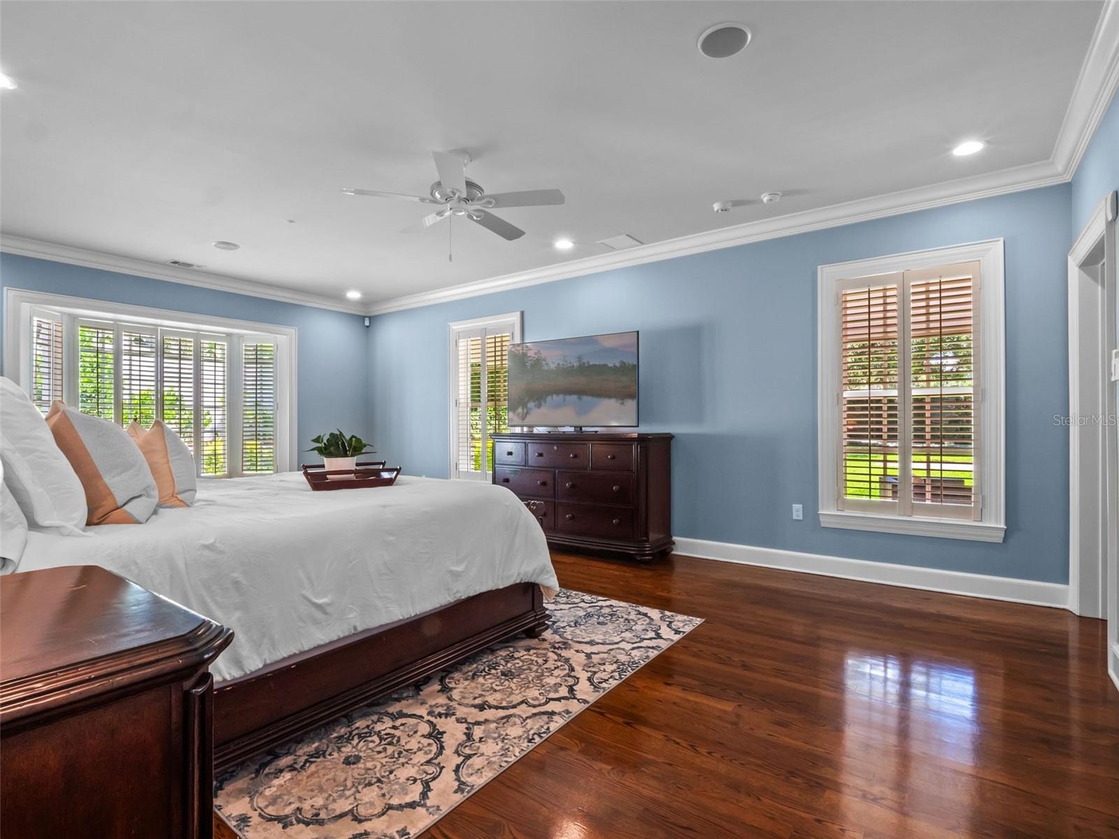 O6333890 Property Photo