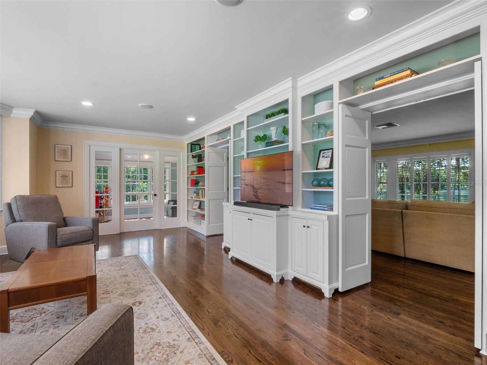 O6333890 Property Photo