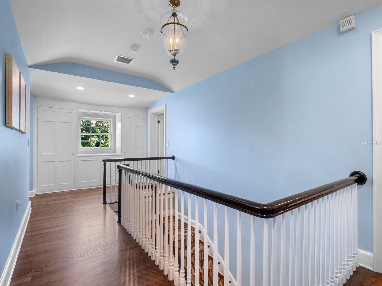 O6333890 Property Photo