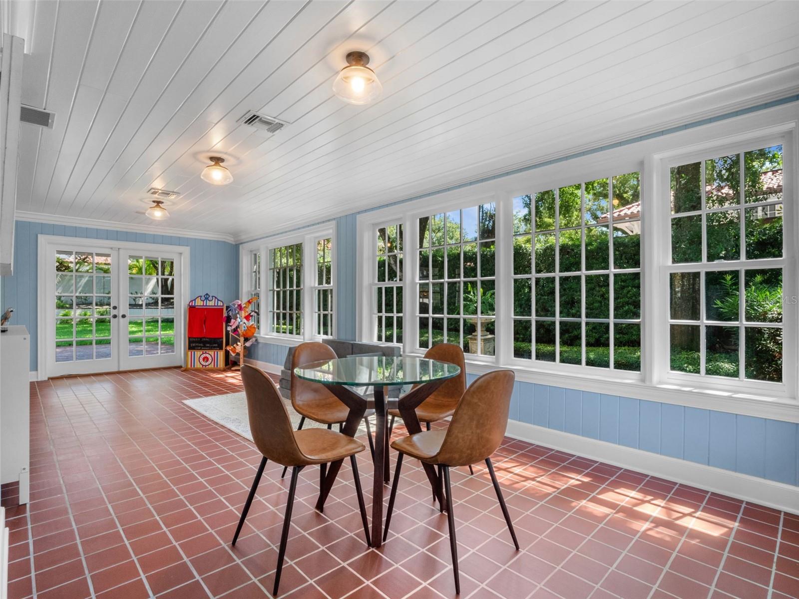 O6333890 Property Photo