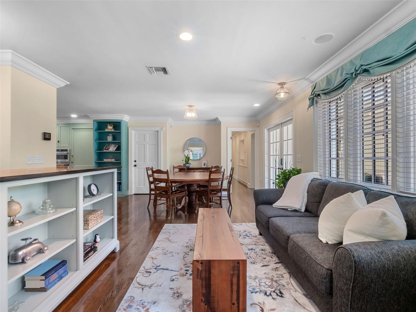 O6333890 Property Photo