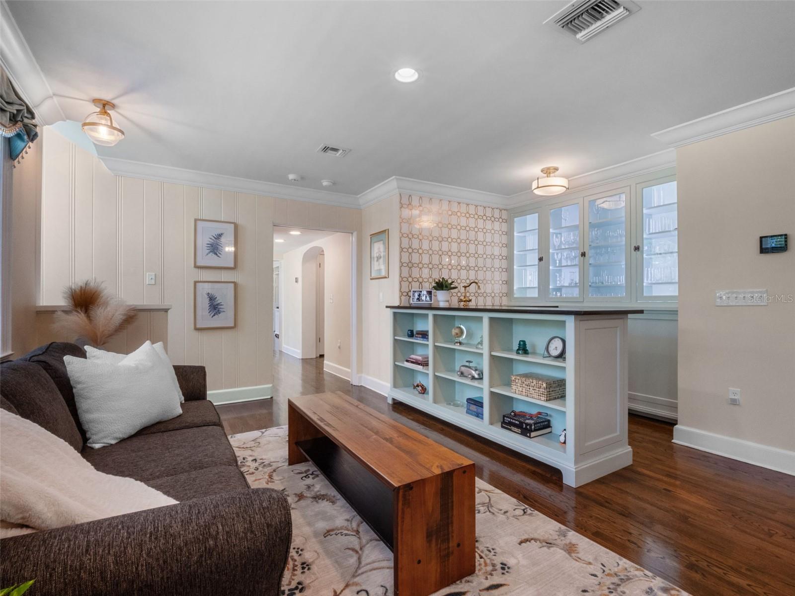 O6333890 Property Photo