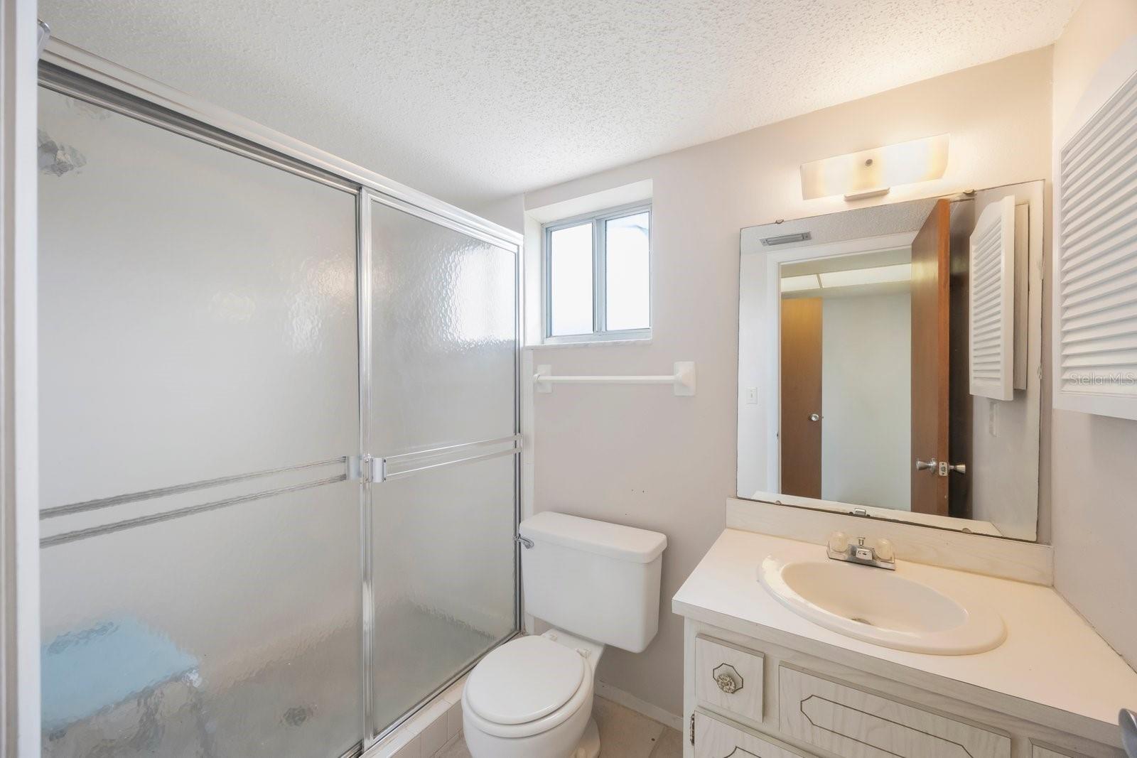 A4661273 Property Photo