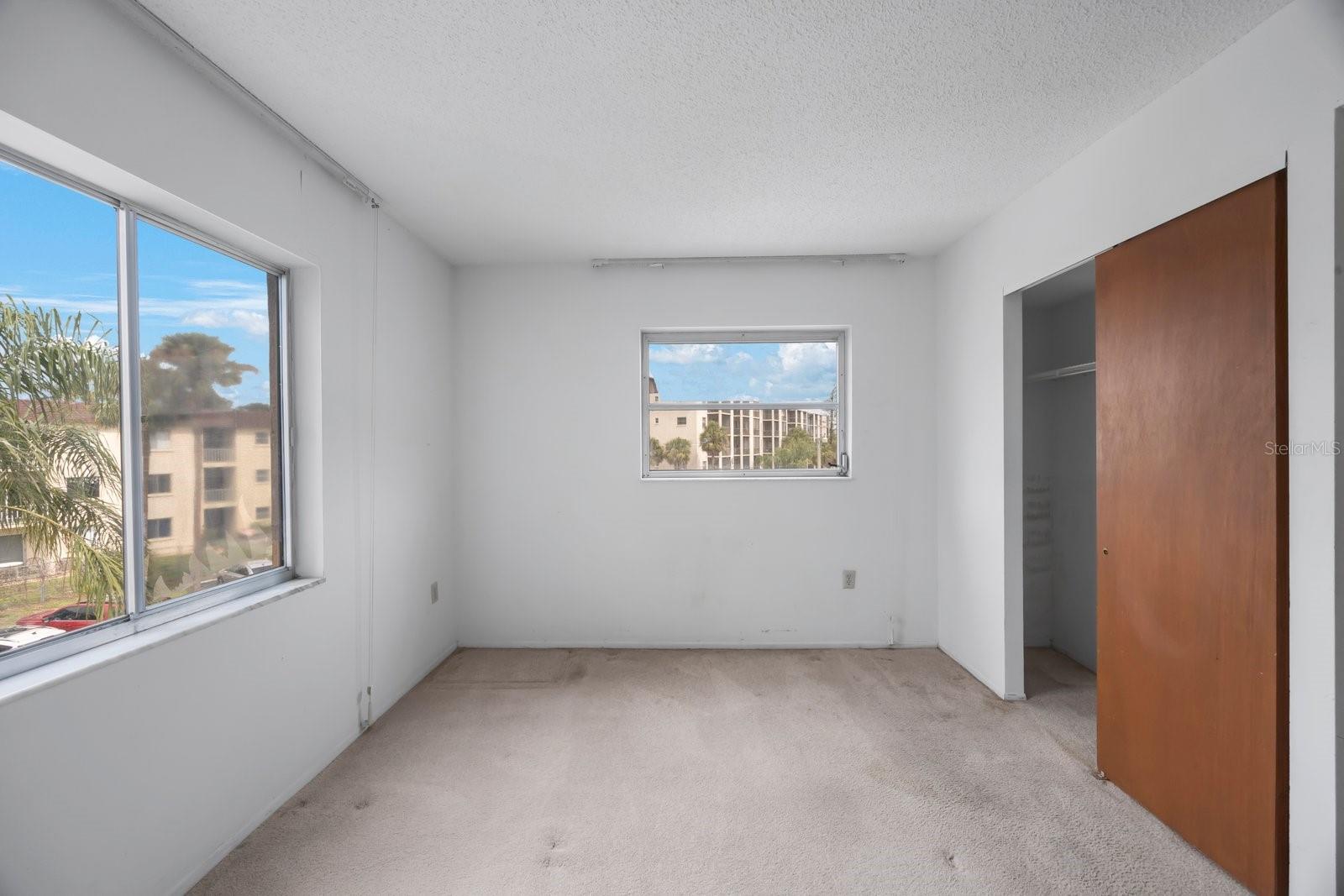 A4661273 Property Photo