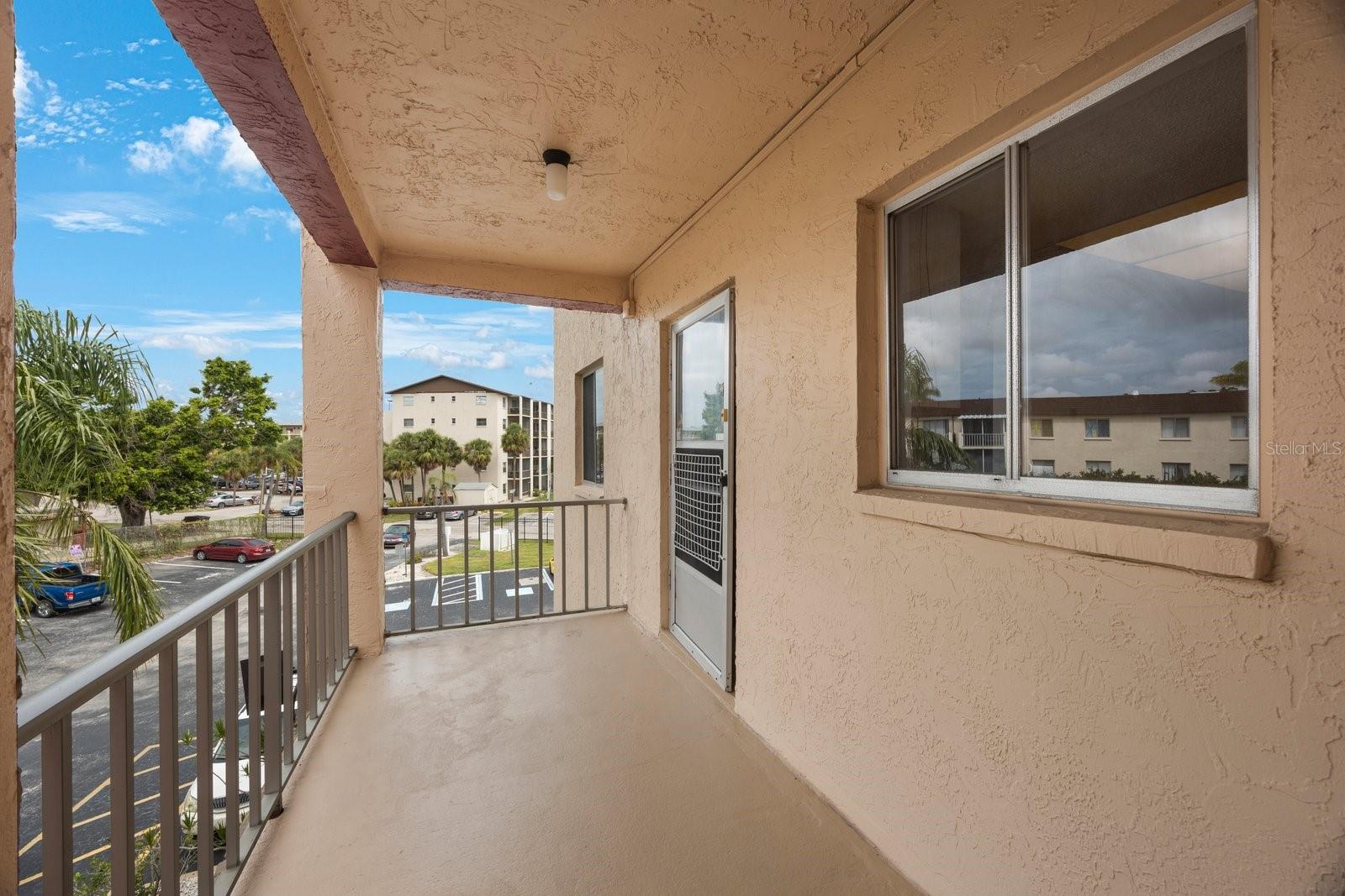 A4661273 Property Photo