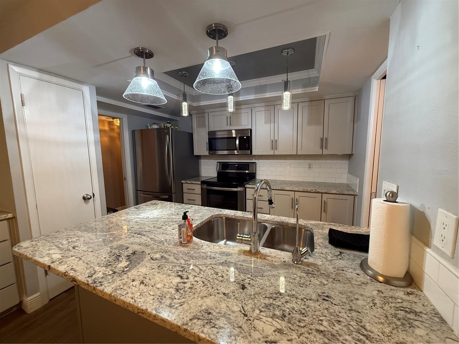 13618 GREENFIELD DR #401, TAMPA, FL, 33618